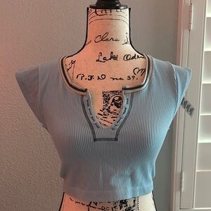 Out from under go for goldseamless top